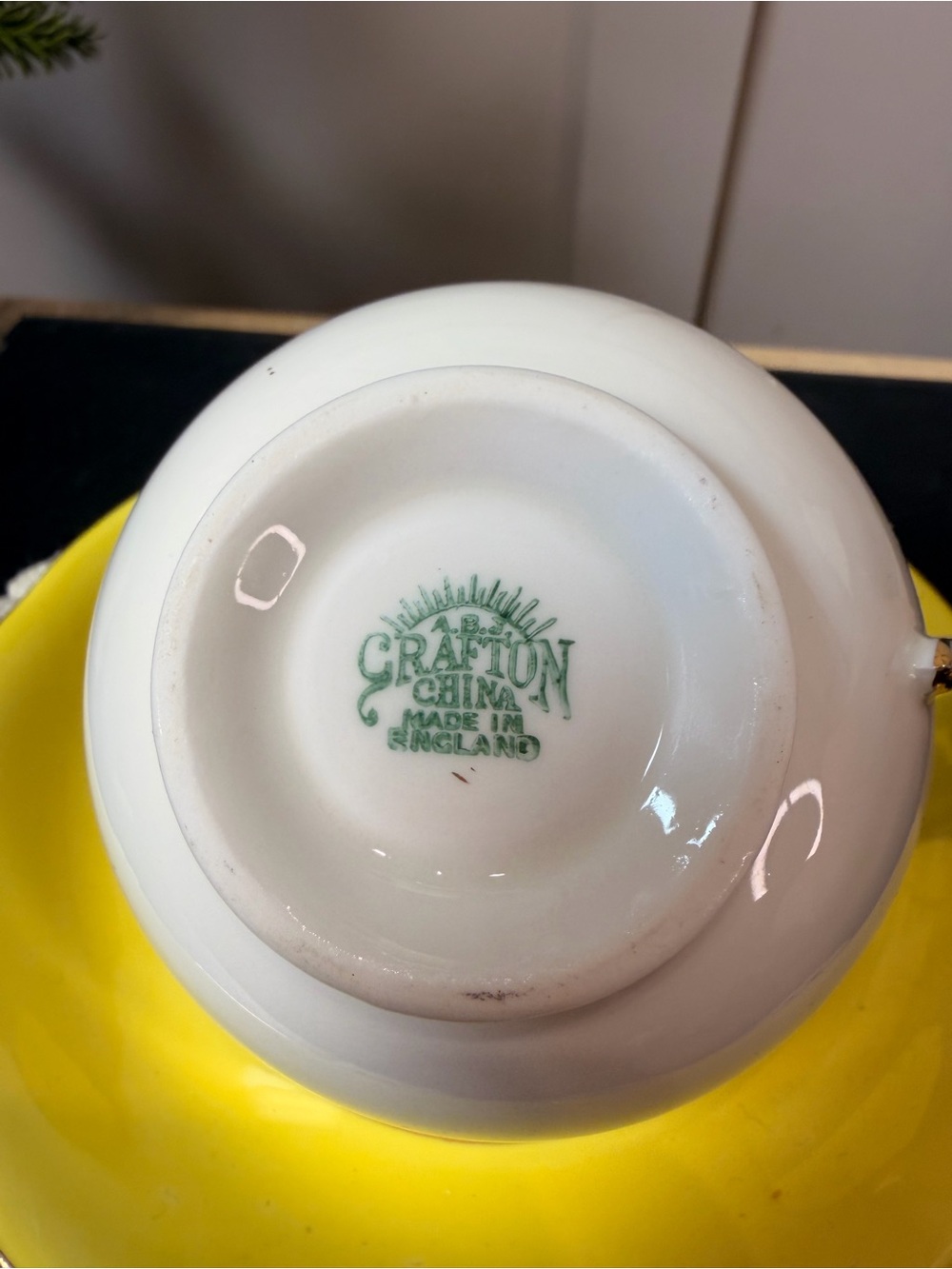 vintage Royal Grafton yellow fine bone china teacup and saucer set - Picture 8 of 12